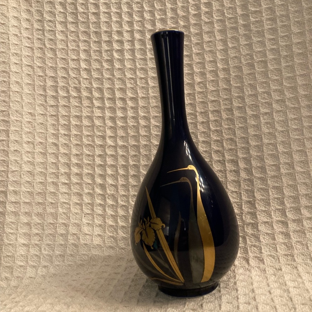 Fukagawa Porcelain Arita Japan Cobalt Blue Vase With Cranes And An Iris Design